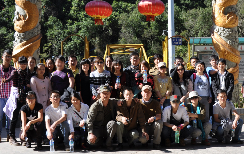 2012年12月1-2日，天度網(wǎng)絡(luò)公司與云游國際旅行社合作，組織天度網(wǎng)絡(luò)公司部分員工到安寧進(jìn)行為期2天的戶外踏青活動